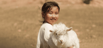 Heirloom Cashmere: The Quiet Luxury of Choosing What Truly Lasts